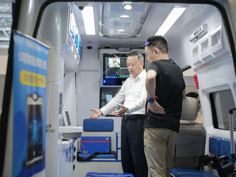 APK Showcases 5G Ambulance at the 2024 CMEF International Medical Equipment Fair