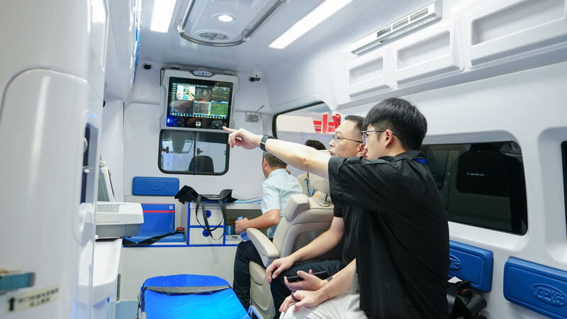 APK Showcases 5G Ambulance at the 2024 CMEF International Medical Equipment Fair
