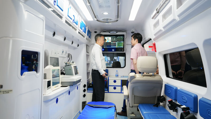 APK Showcases 5G Ambulance at the 2024 CMEF International Medical Equipment Fair