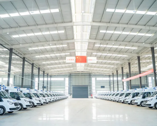 V348 NEGATIVE PRESSURE ICU AMBULANCE