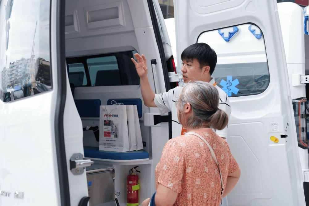 apk-showcases-smart-emergency-equipment-10.jpg apk-showcases-smart-emergency-equipment-10.jpg